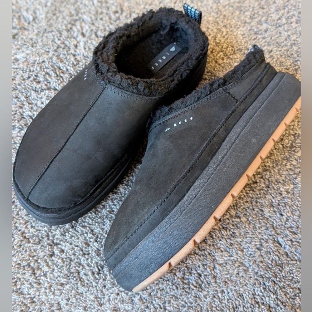 Reef Women's Black Slip-On Loafers